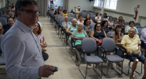 Mastologista alerta mulheres para a realização de exames preventivos