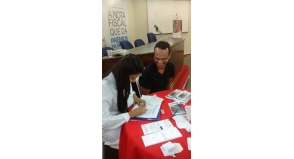 Nutricionista e equipe de enfermagem vão até a Secretaria da Fazenda